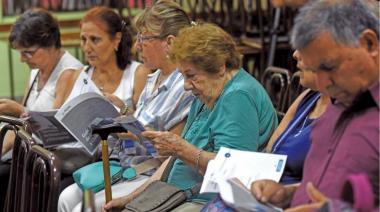 Estudian cómo mejorar las jubilaciones de quienes completaron todos sus aportes